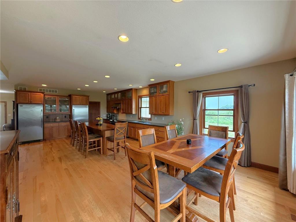 17216 County Road 5 NW New London MN 56273 - Norway 6737074 image25