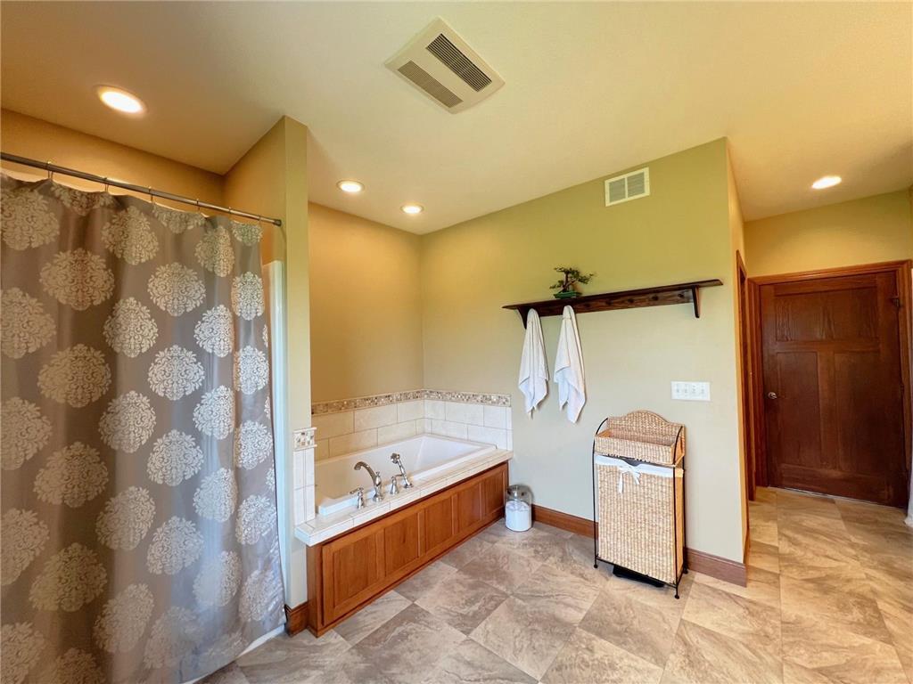 17216 County Road 5 NW New London MN 56273 - Norway 6737074 image41