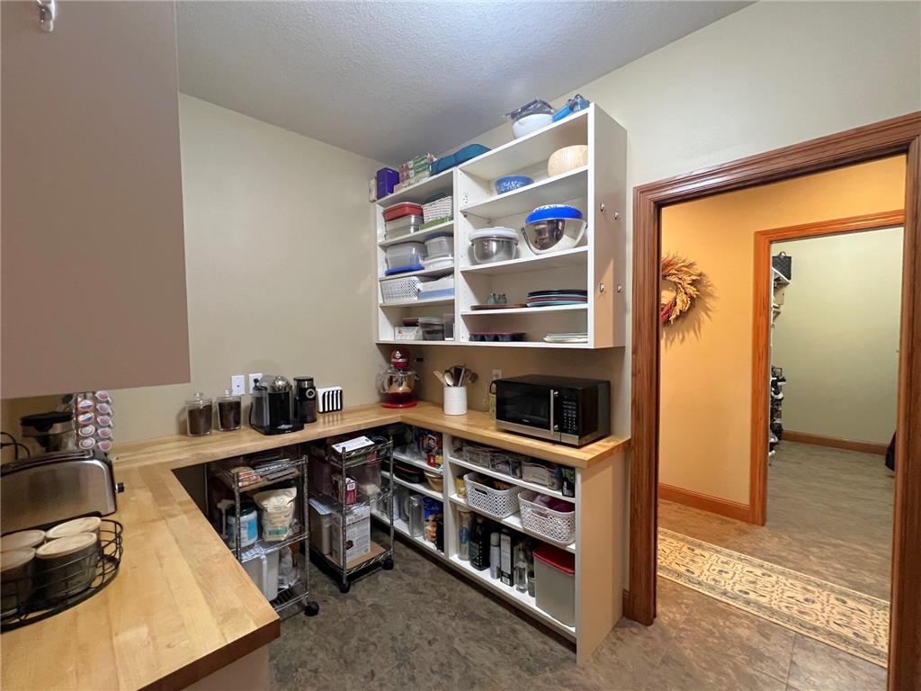 17216 County Road 5 NW New London MN 56273 - Norway 6737074 image51