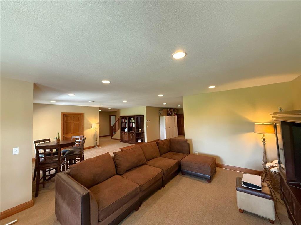 17216 County Road 5 NW New London MN 56273 - Norway 6737074 image58