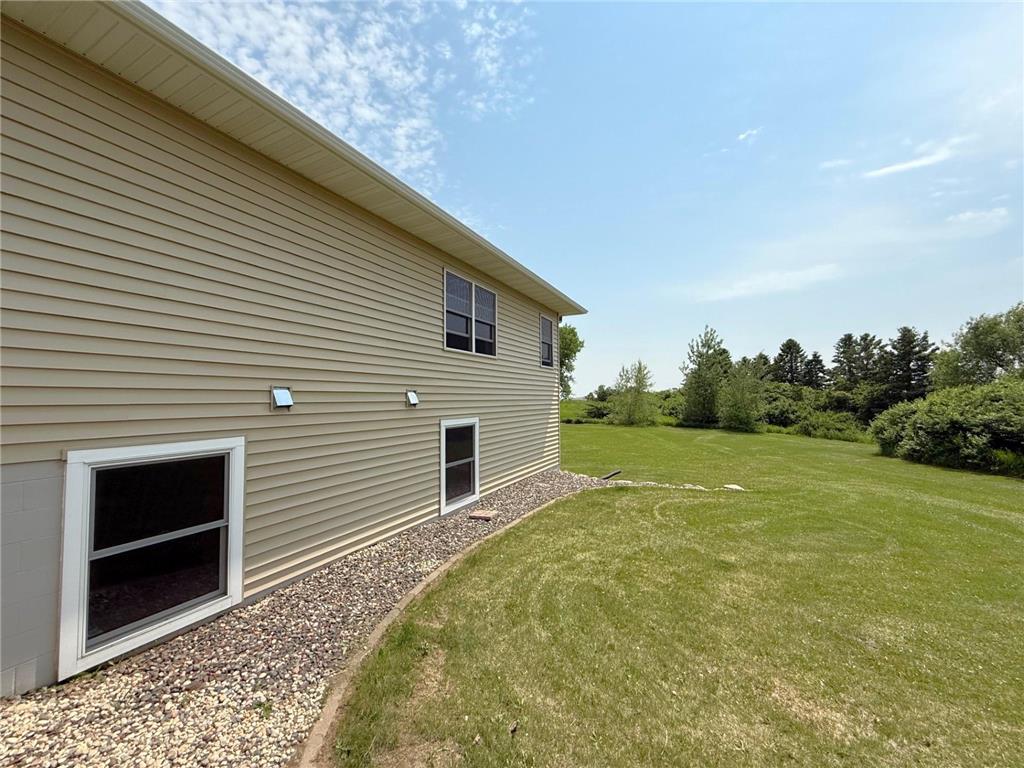 17216 County Road 5 NW New London MN 56273 - Norway 6737074 image67