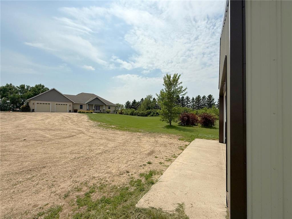 17216 County Road 5 NW New London MN 56273 - Norway 6737074 image9