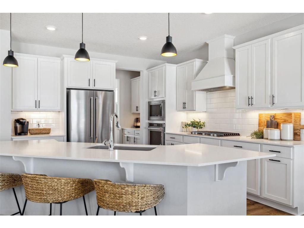 17218 Dimension Avenue Lakeville MN 55044 6825339 image2