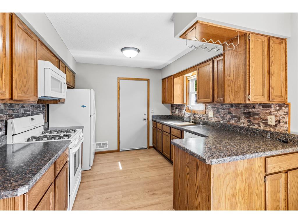 1722 Nokia Way Eagan MN 55122 7074243 image14