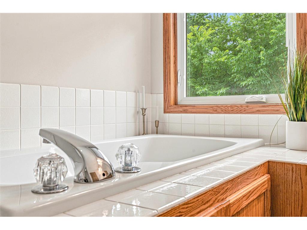 1722 Orchard Drive Woodbury MN 55125 7111397 image30