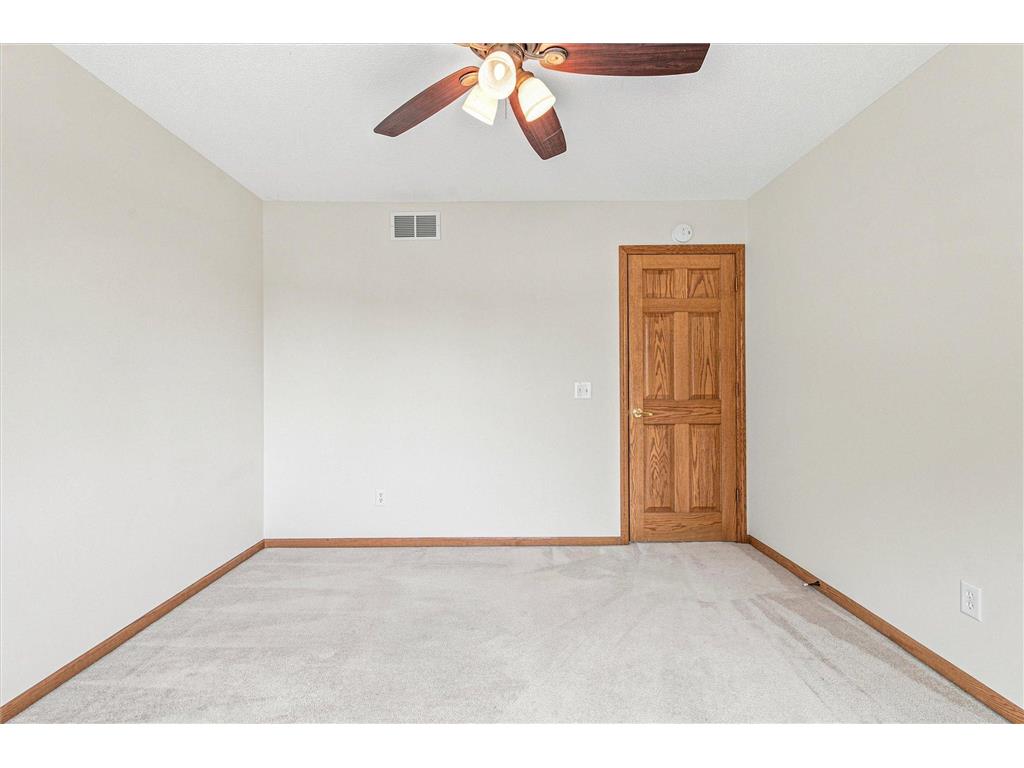 1722 Orchard Drive Woodbury MN 55125 7111397 image35