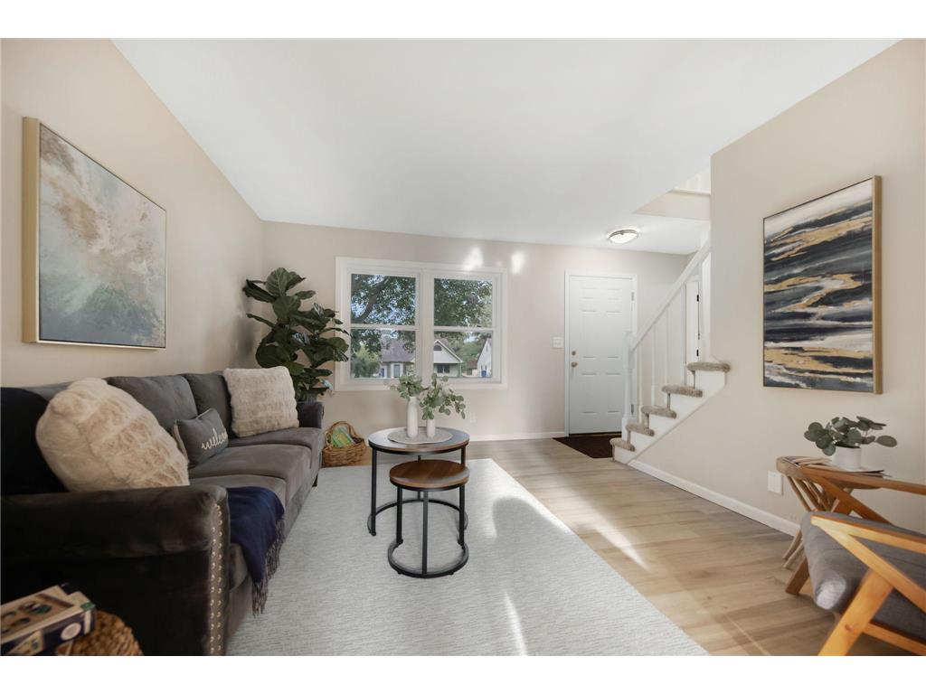 1722 Queen Avenue N Minneapolis MN 55411 6788442 image10