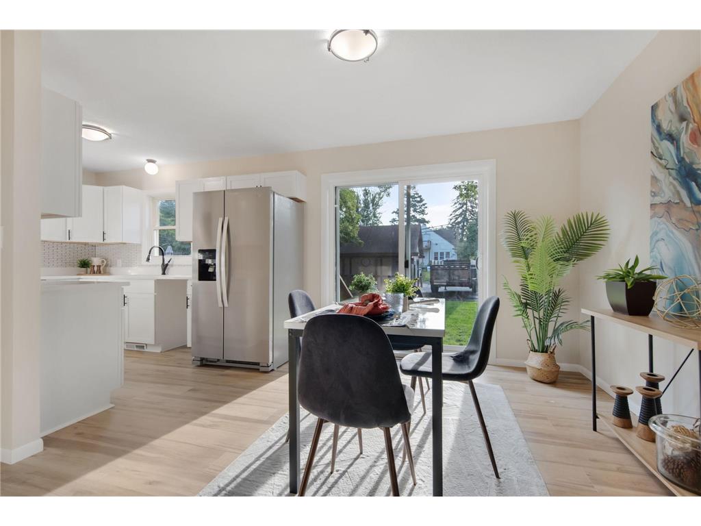 1722 Queen Avenue N Minneapolis MN 55411 6788442 image14