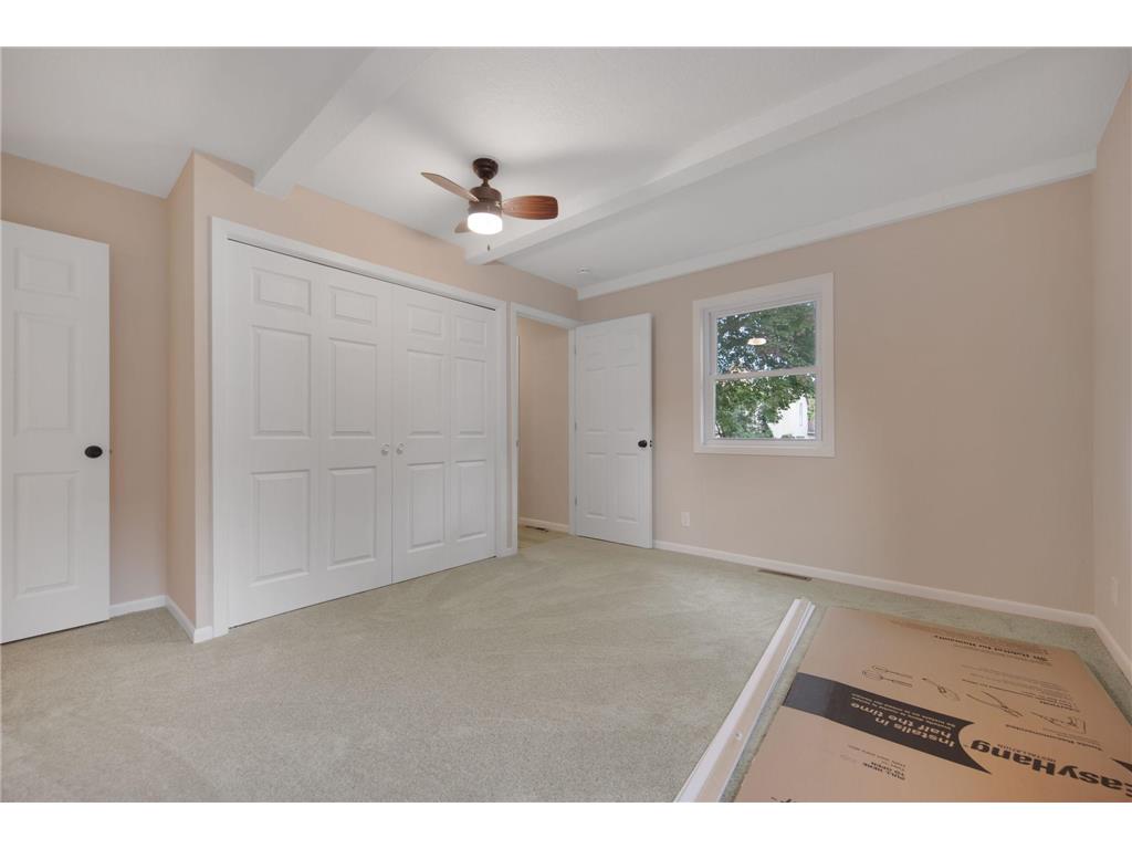 1722 Queen Avenue N Minneapolis MN 55411 6788442 image21