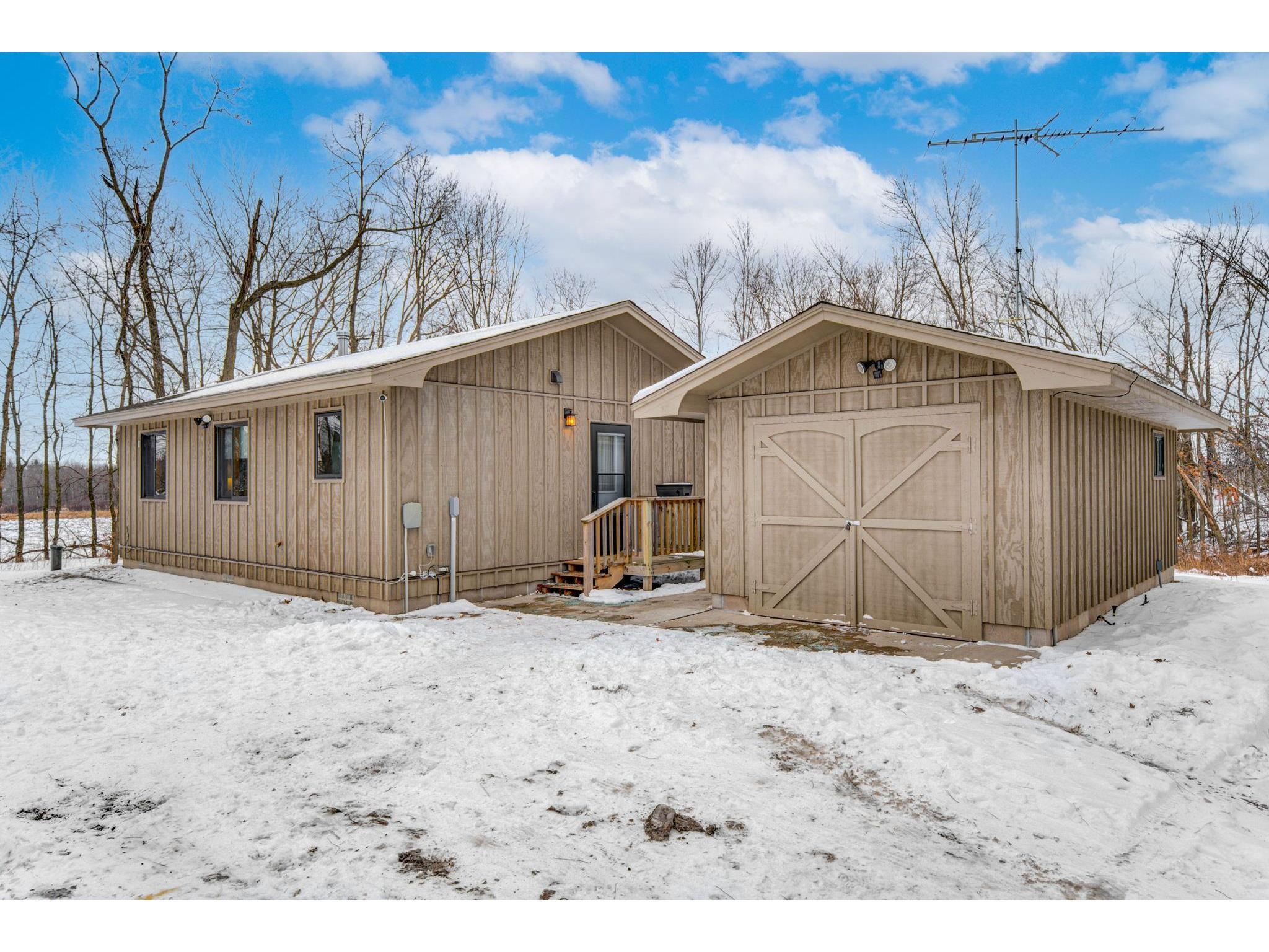 1722 W White Ash Drive, Apple River Twp, WI, 54810 MLS 6140136