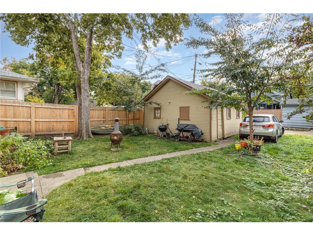1723 3rd Avenue N Minneapolis MN 55405 6803762 image25