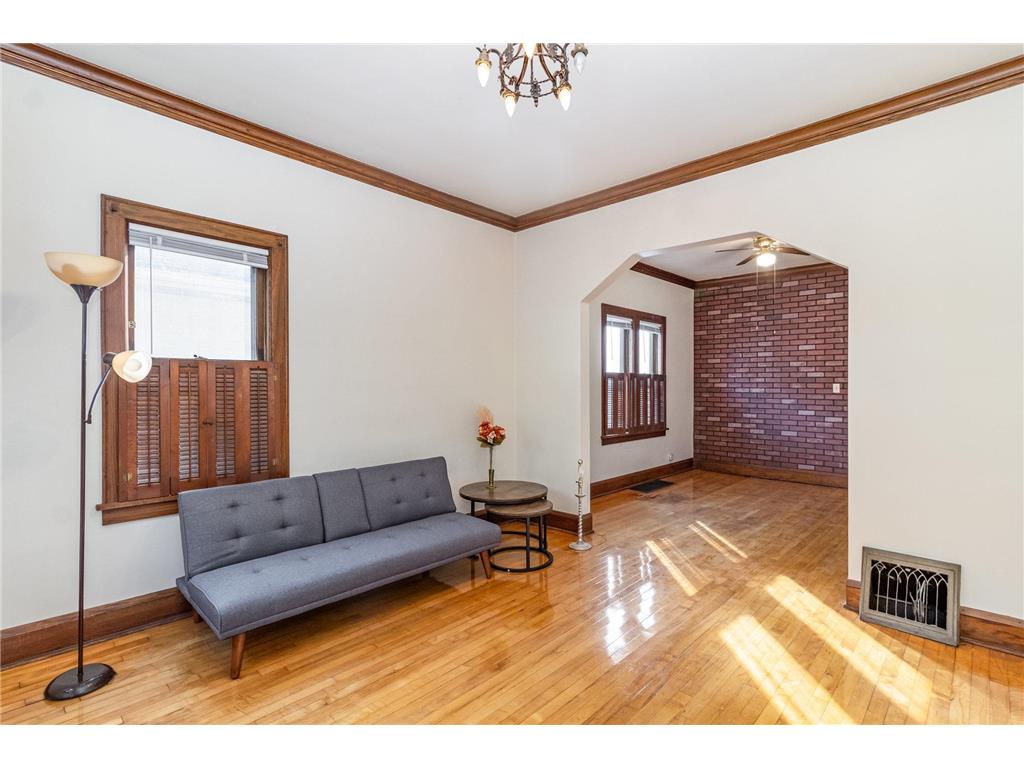 1723 3rd Avenue N Minneapolis MN 55405 6803762 image4