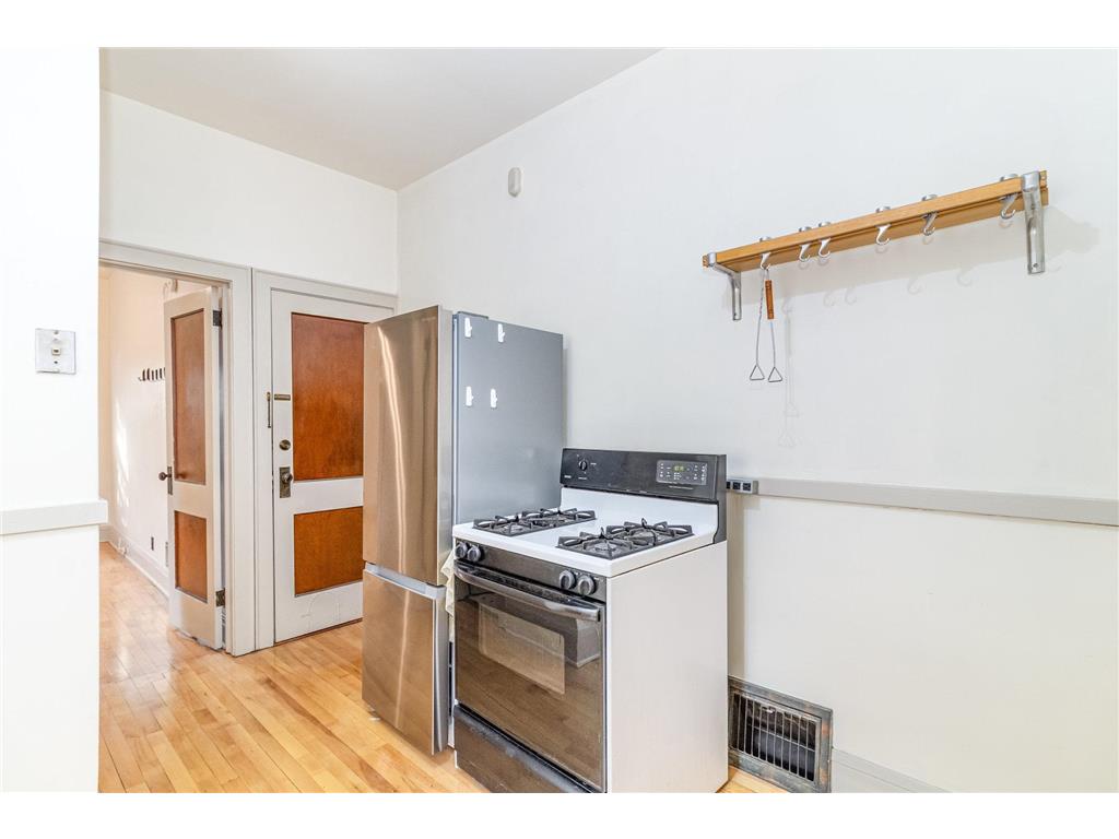 1723 3rd Avenue N Minneapolis MN 55405 6803762 image7