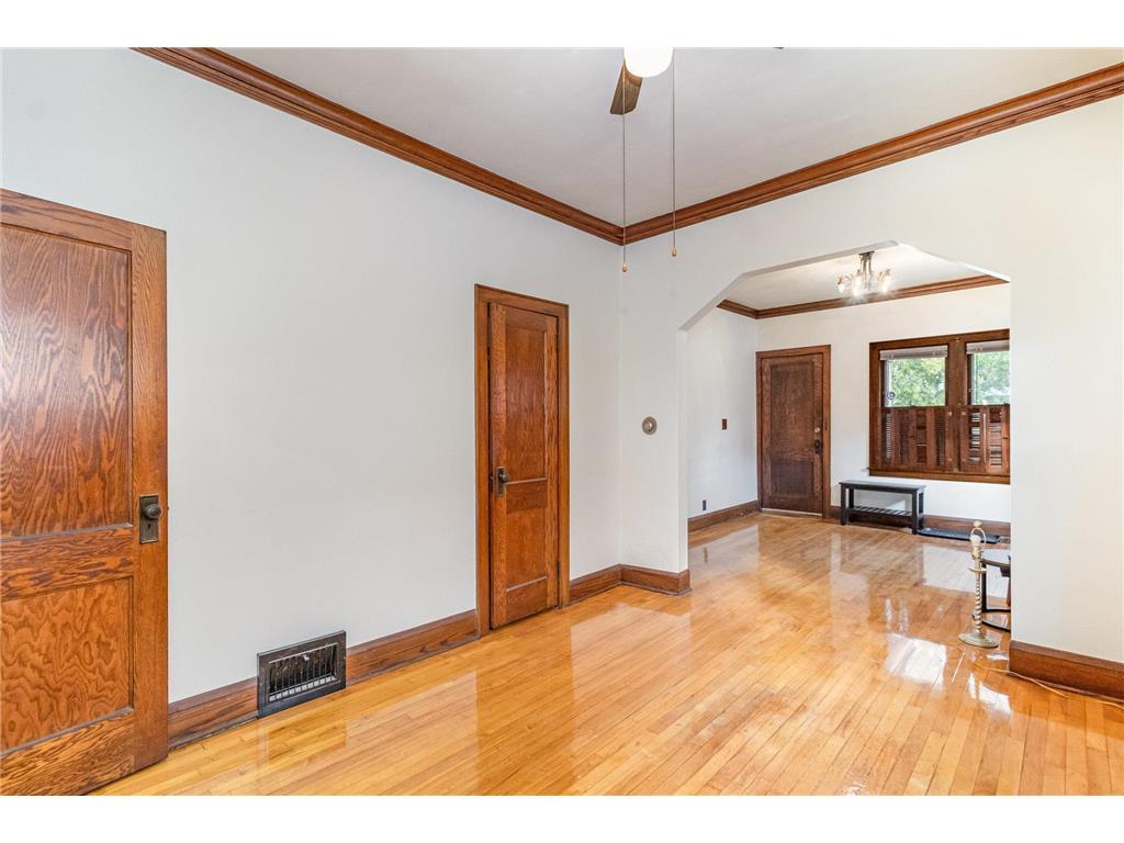 1723 3rd Avenue N Minneapolis MN 55405 6803762 image9