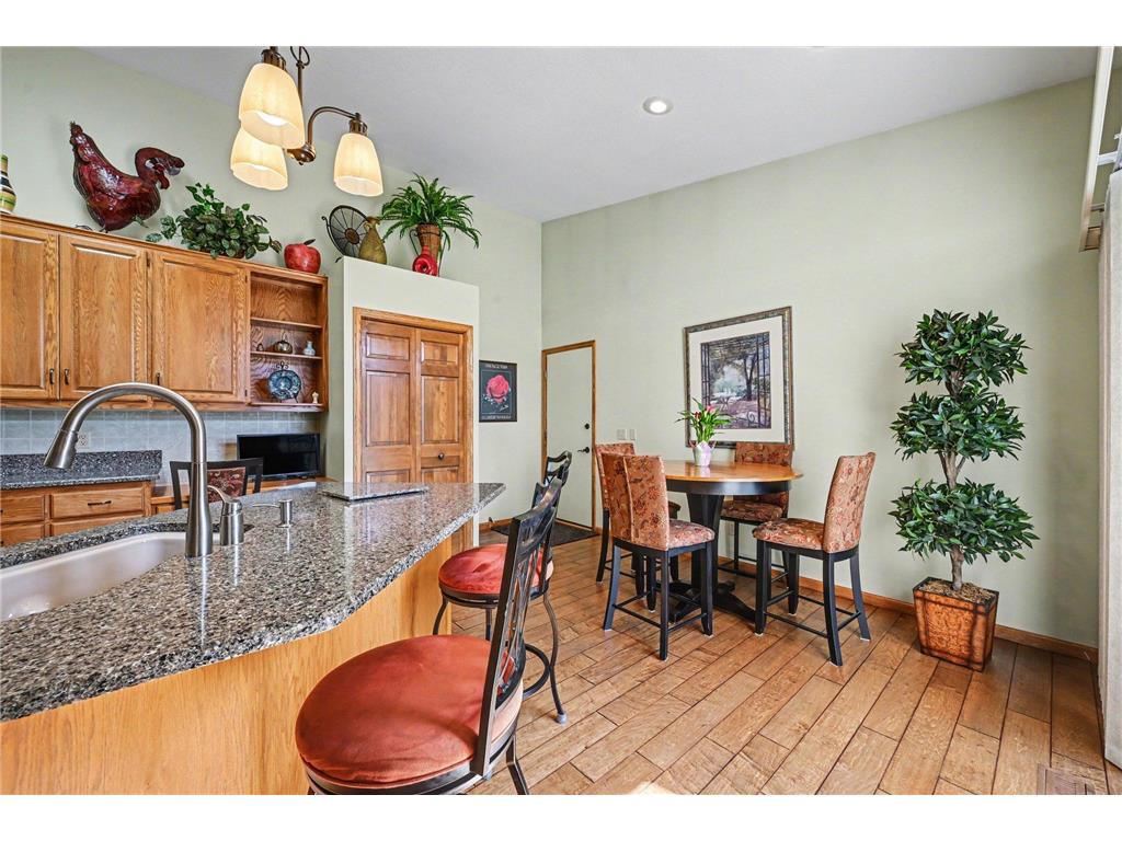 1723 Donegal Drive Woodbury MN 55125 7021969 image9