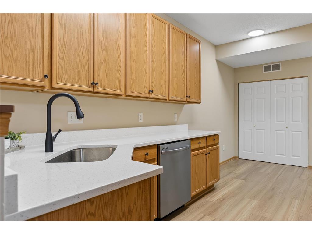 17232 Encina Path #2705 Lakeville MN 55024 7080031 image8