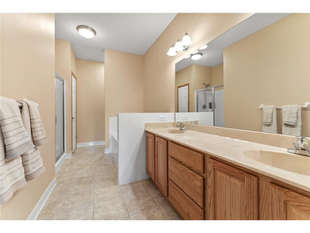 17233 Eagleview Drive, Lakeville, MN, 55024 MLS 6561058 Edina Realty