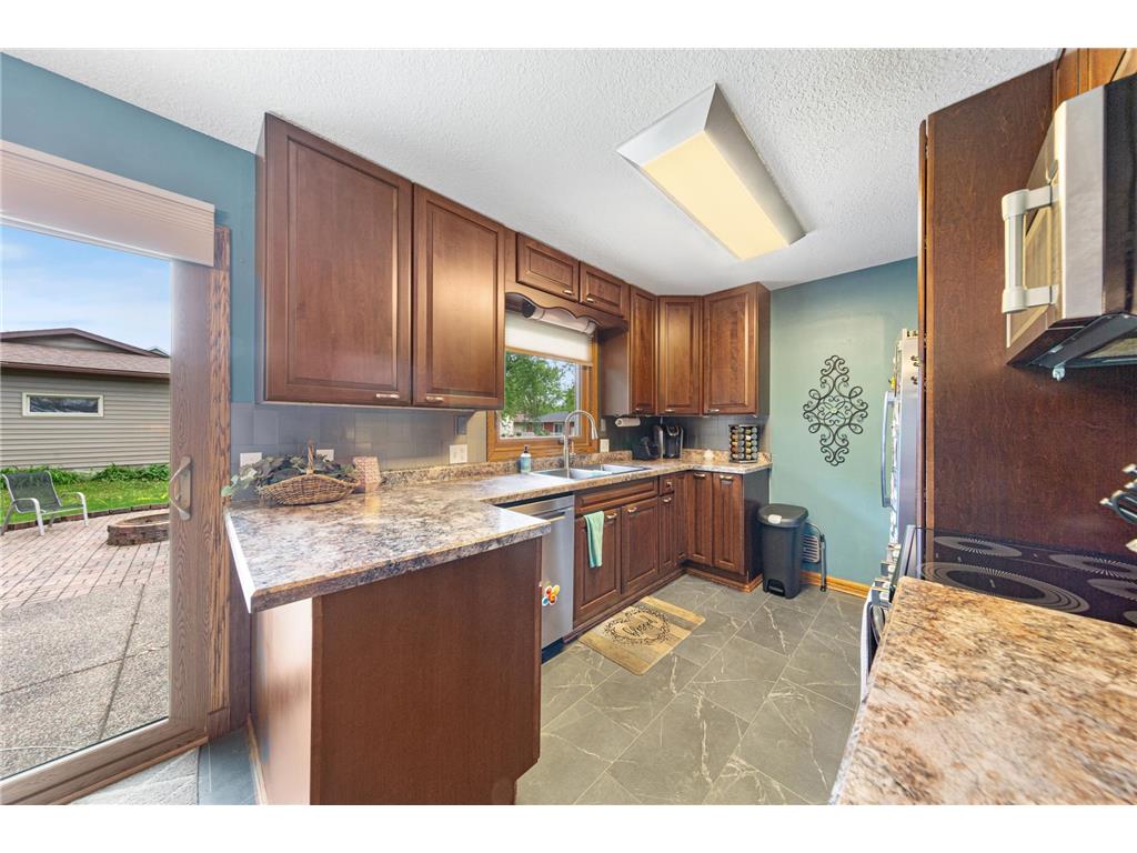 1724 Prairie Avenue SW Faribault MN 55021 7077353 image11