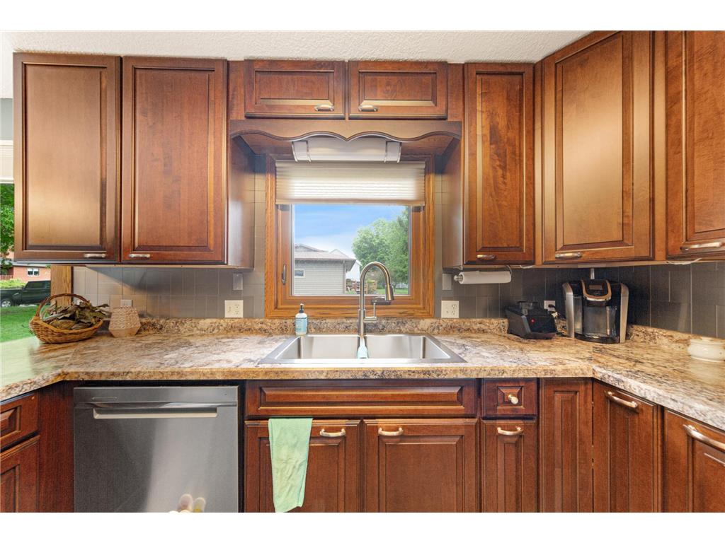 1724 Prairie Avenue SW Faribault MN 55021 7077353 image12