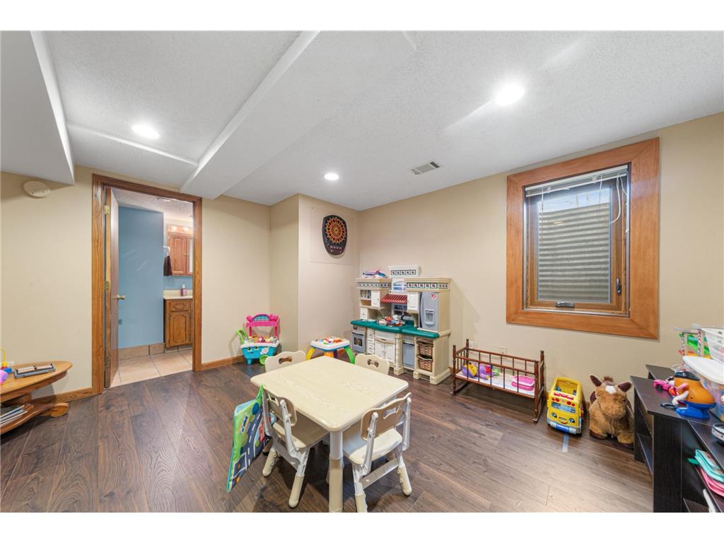 1724 Prairie Avenue SW Faribault MN 55021 7077353 image26
