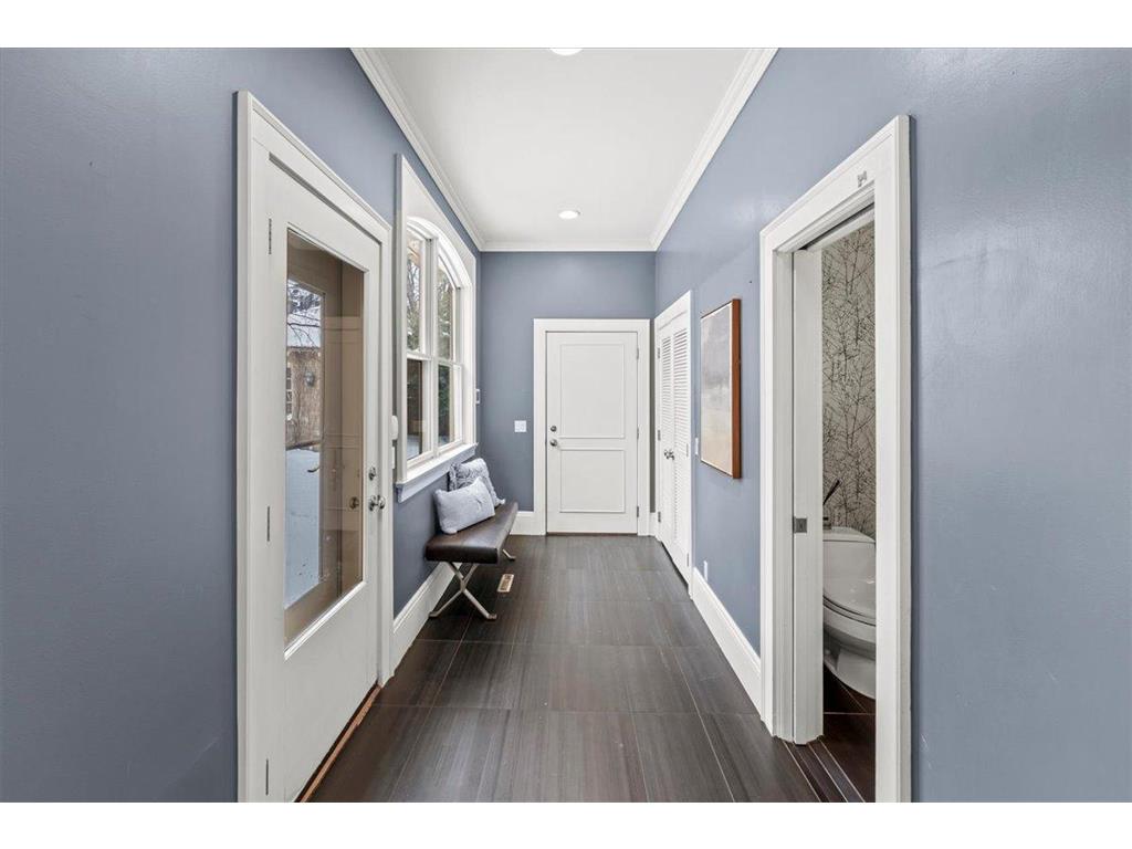 1724 Summit Avenue Minneapolis MN 55403 6811896 image18