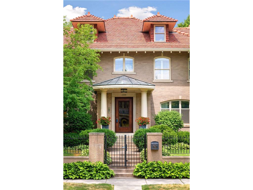 1724 Summit Avenue Minneapolis MN 55403 6811896 image2