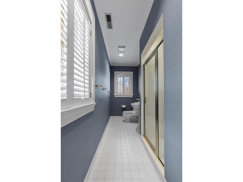 1724 Summit Avenue Minneapolis MN 55403 6811896 image32