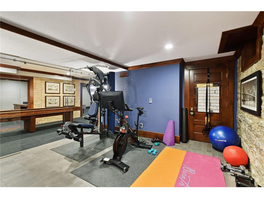 1724 Summit Avenue Minneapolis MN 55403 6811896 image47