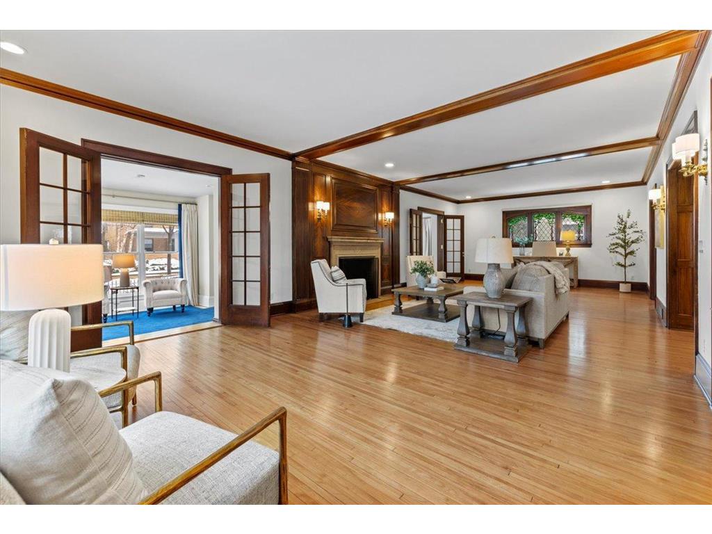 1724 Summit Avenue Minneapolis MN 55403 6811896 image5