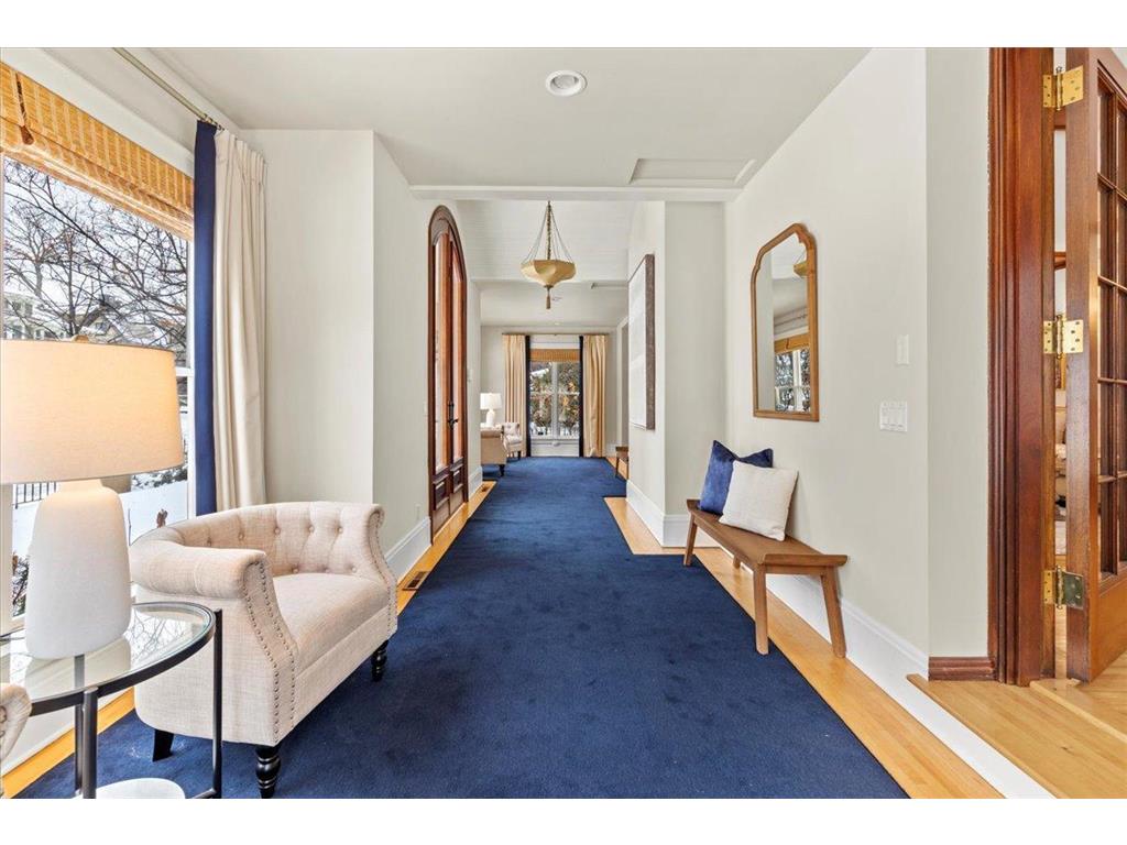 1724 Summit Avenue Minneapolis MN 55403 6811896 image7