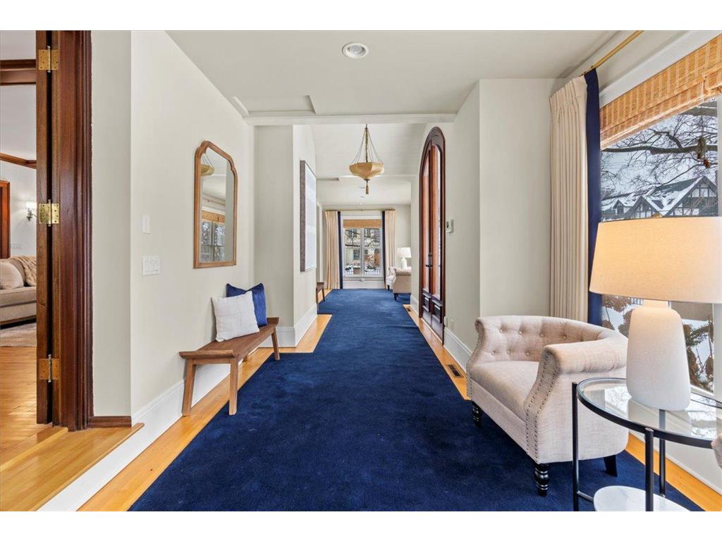 1724 Summit Avenue Minneapolis MN 55403 6811896 image8