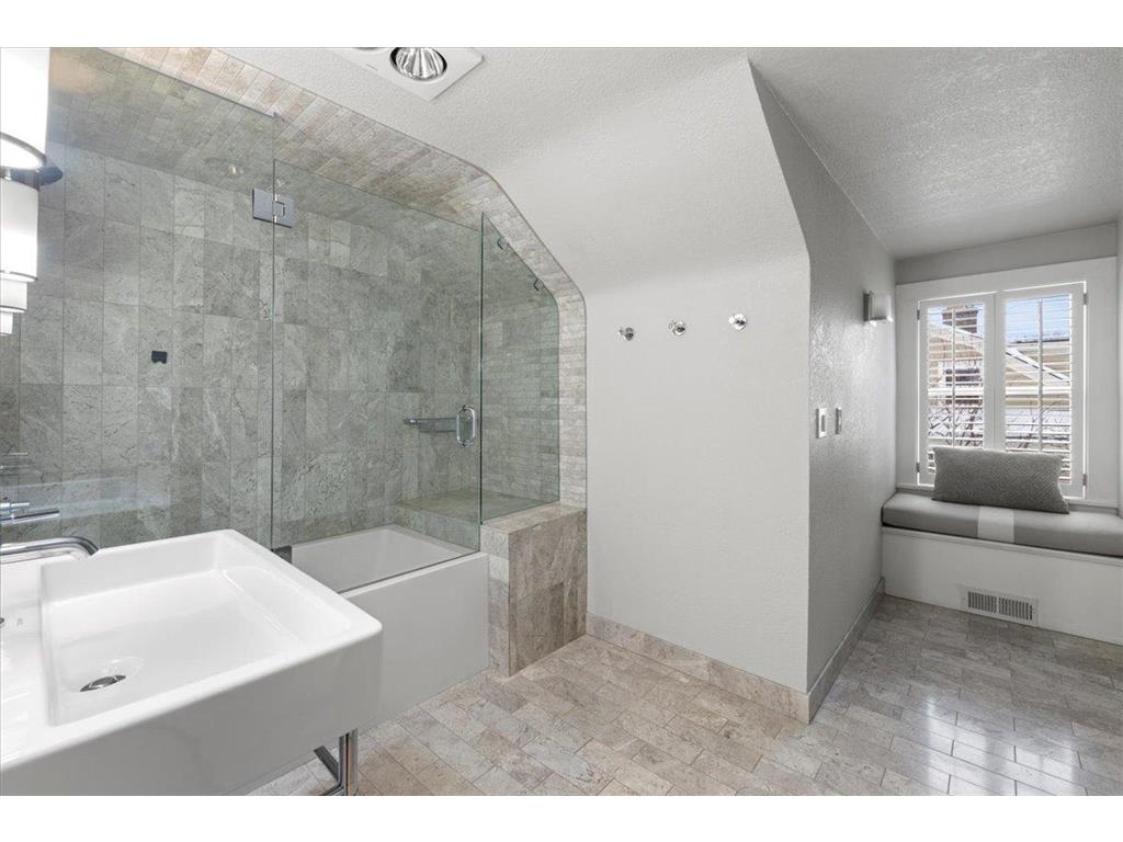 1724 Summit Avenue Minneapolis MN 55403 7080935 image37