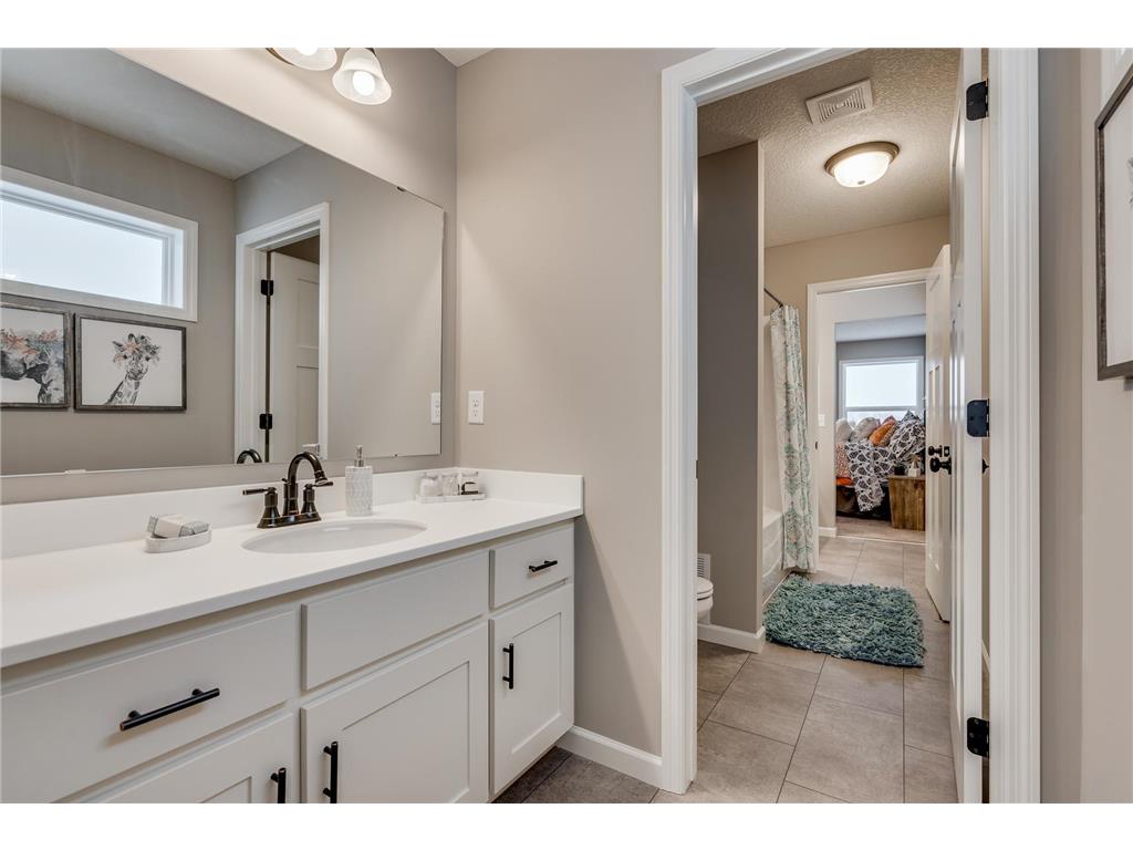 1725 Meadows Drive NE East Bethel MN 55011 7100163 image32