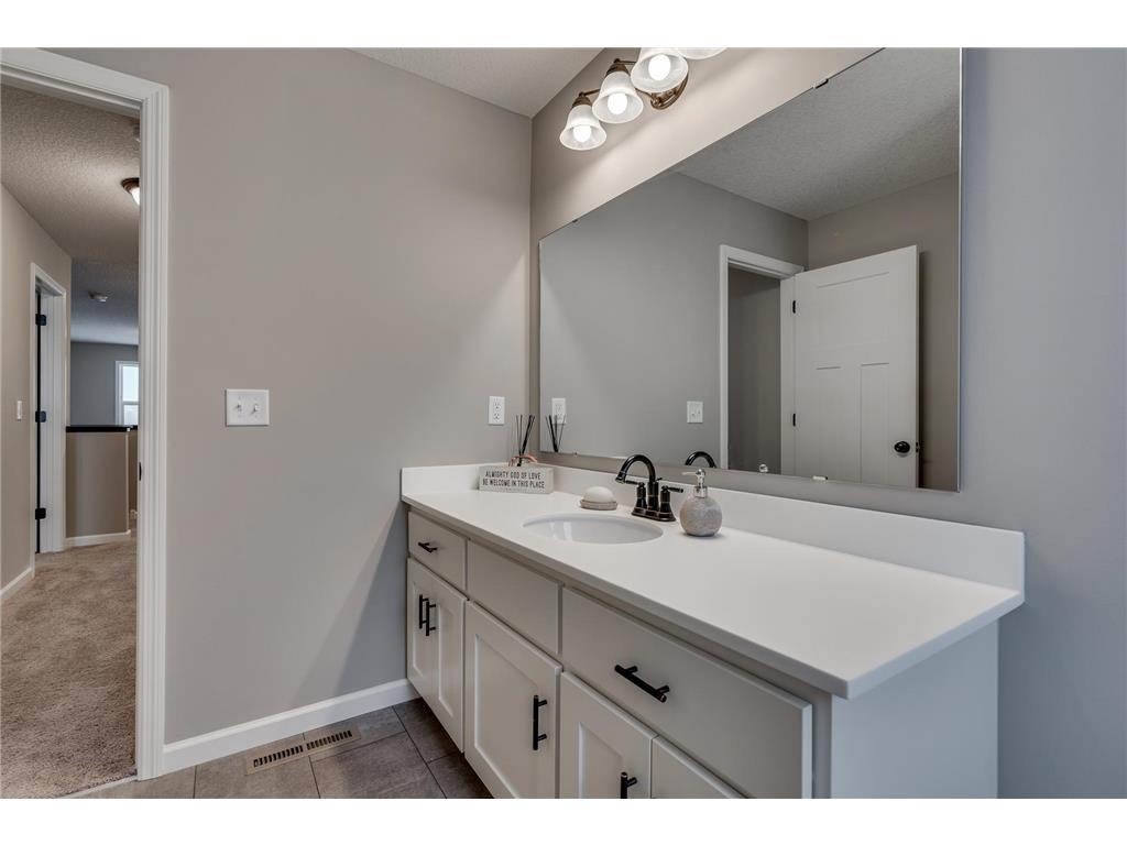 1725 Meadows Drive NE East Bethel MN 55011 7100163 image38