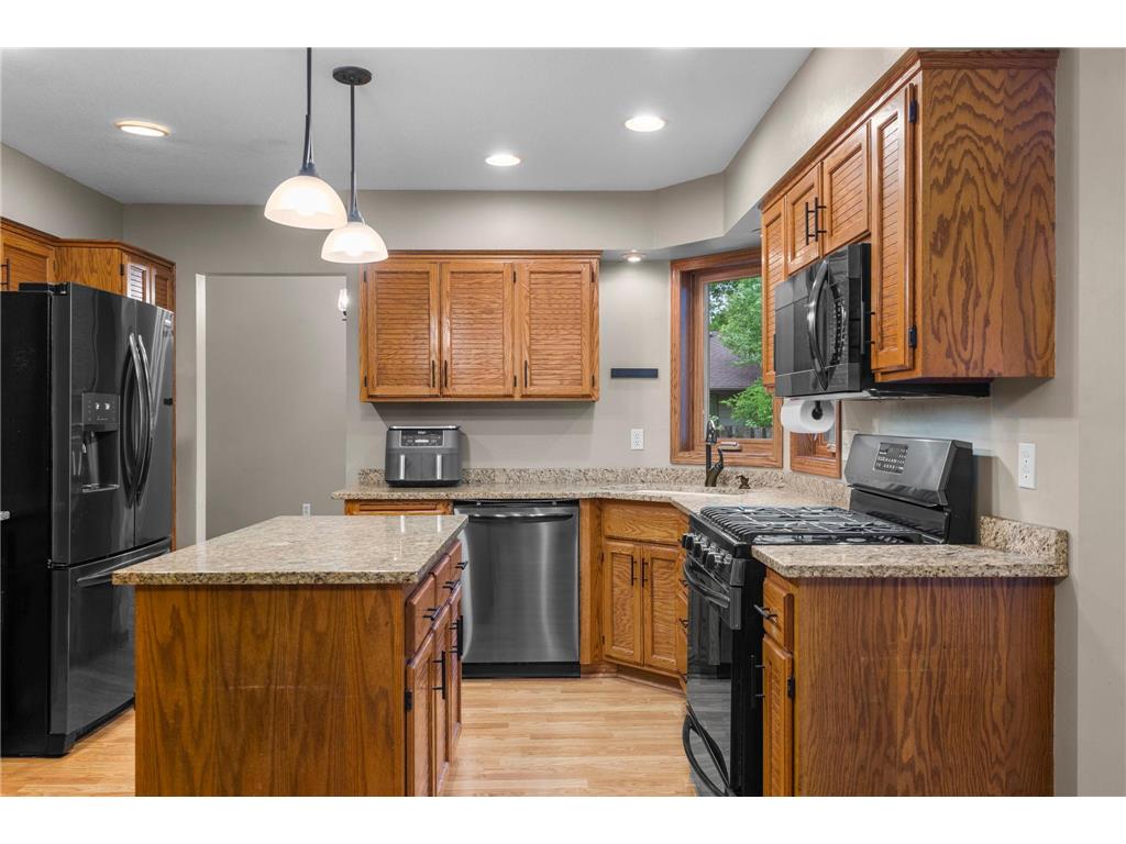 17251 Harrington Way Lakeville MN 55044 7075926 image22
