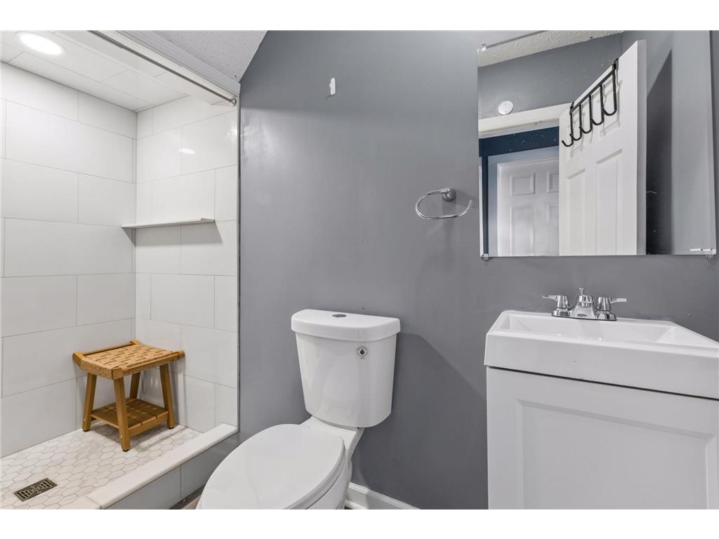 1726 4th Street E Saint Paul MN 55106 7007607 image19