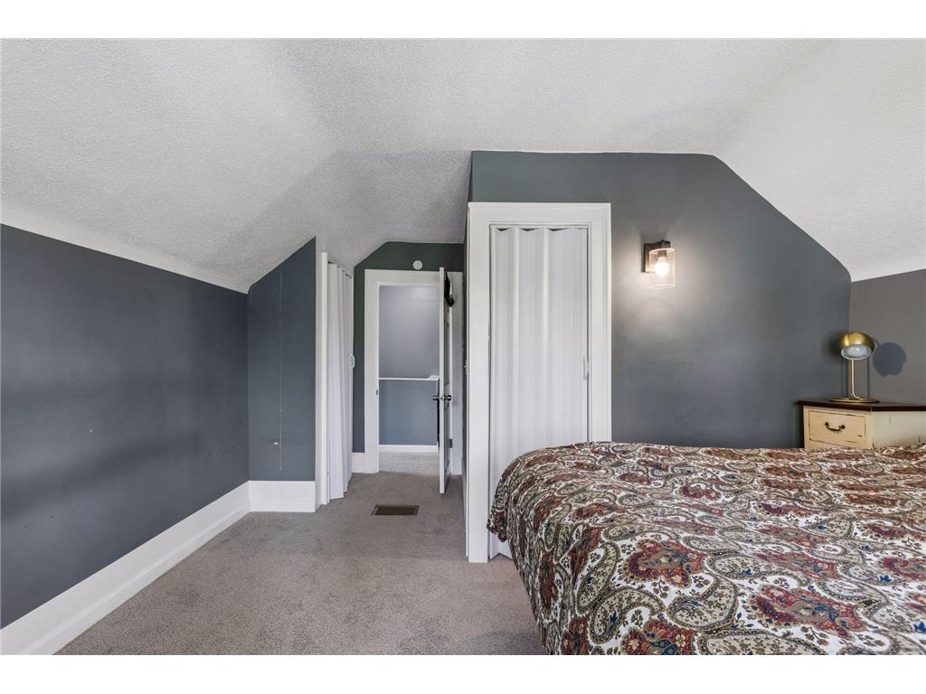 1726 4th Street E Saint Paul MN 55106 7007607 image21