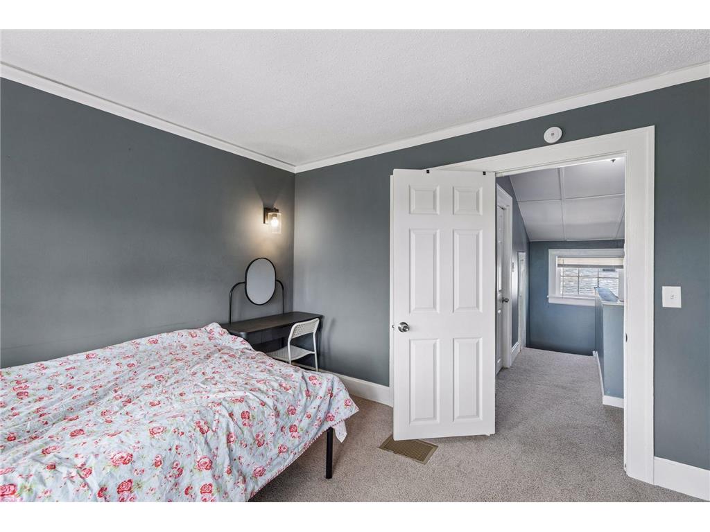 1726 4th Street E Saint Paul MN 55106 7007607 image26