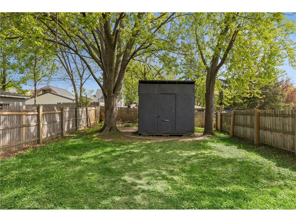 1726 4th Street E Saint Paul MN 55106 7007607 image31