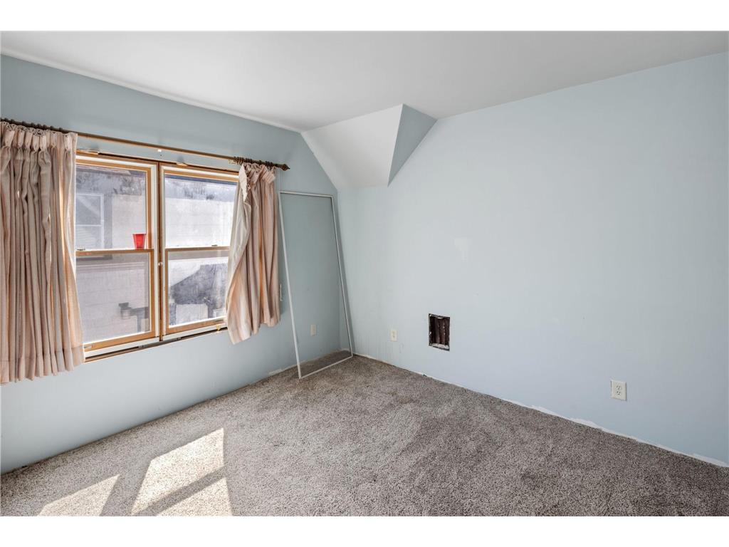 1727 Marshall Avenue Saint Paul MN 55104 7068267 image18
