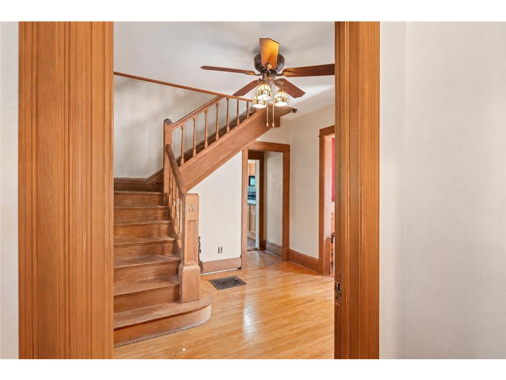 1727 Marshall Avenue Saint Paul MN 55104 7068267 image2