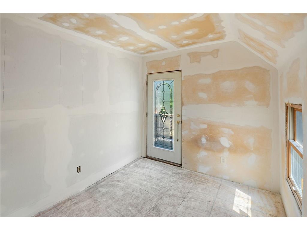 1727 Marshall Avenue Saint Paul MN 55104 7068267 image20