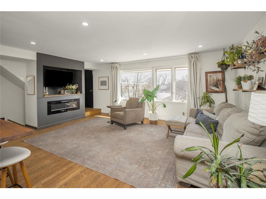 1727 Morgan Avenue Saint Paul MN 55116 6694504 image1