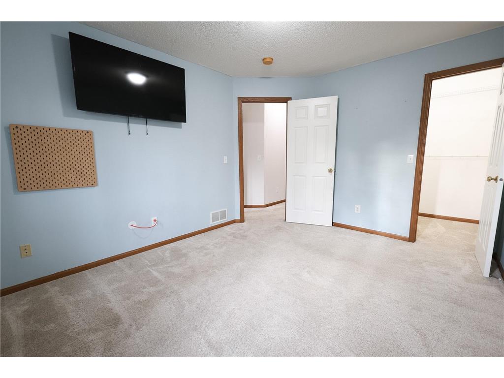 1727 Riverwood Drive #62 Burnsville MN 55337 7056260 image19