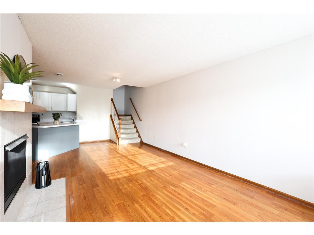 1727 Riverwood Drive #62 Burnsville MN 55337 7056260 image3