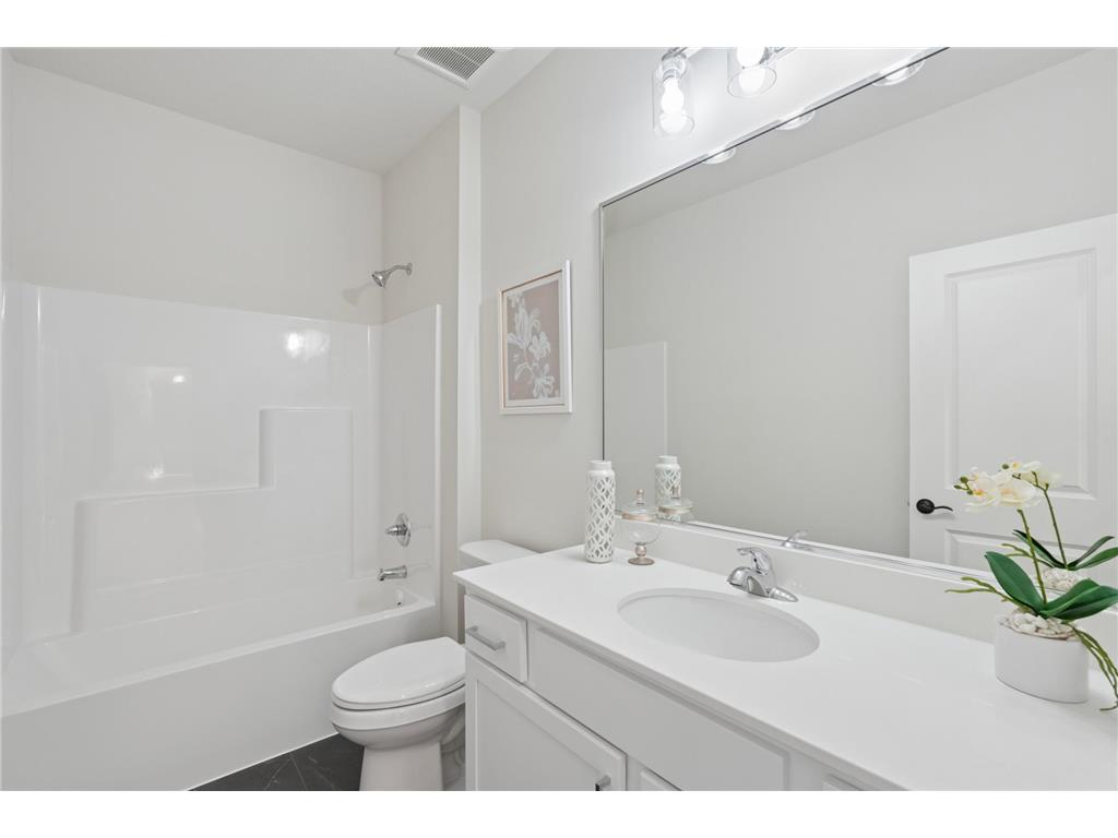 1727 Spruce Street Farmington MN 55024 7064689 image20