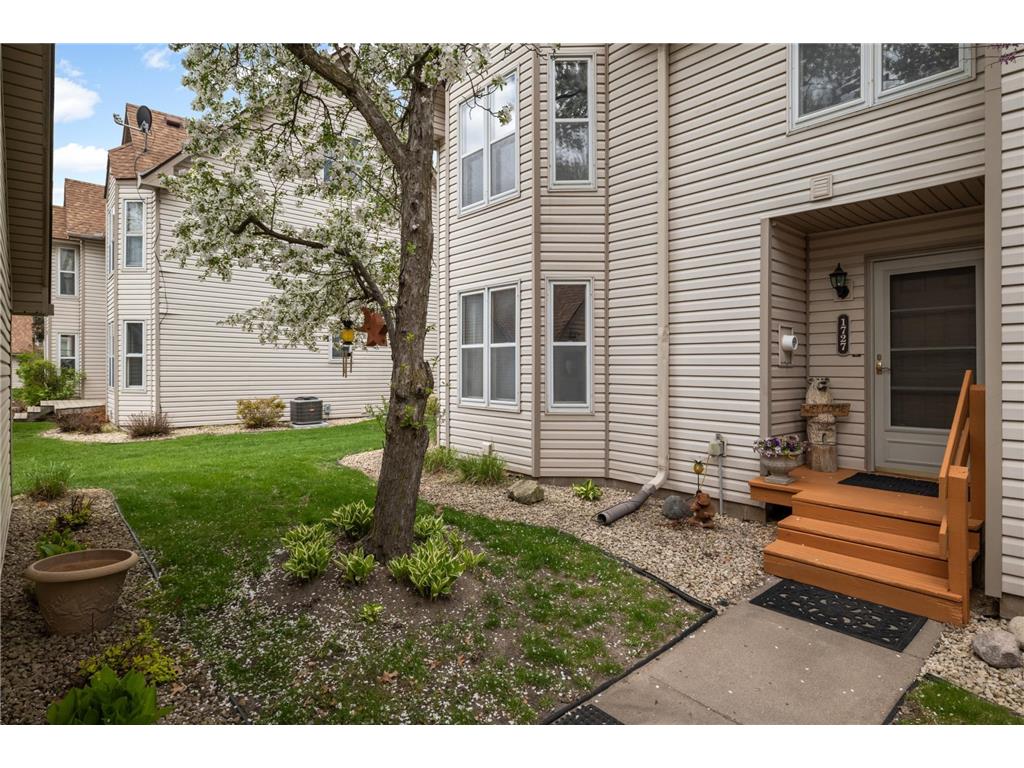 1727 Whitaker Street White Bear Twp MN 55110 7068934 image3