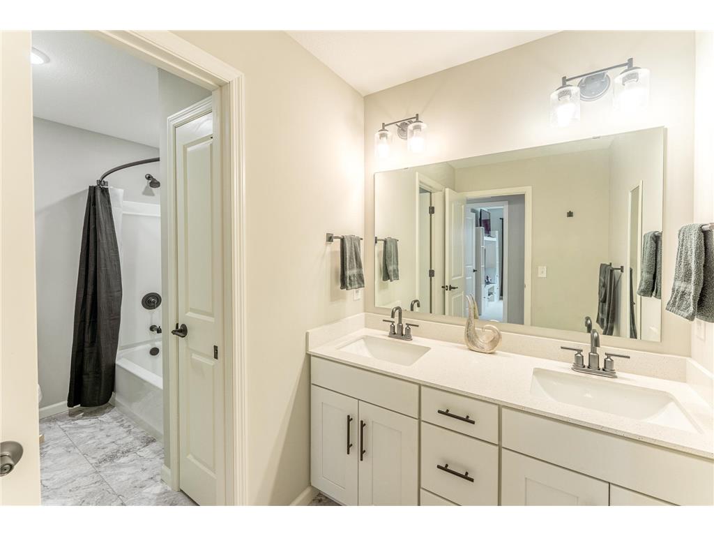 173 Junco Road N Lake Elmo MN 55042 7013195 image16