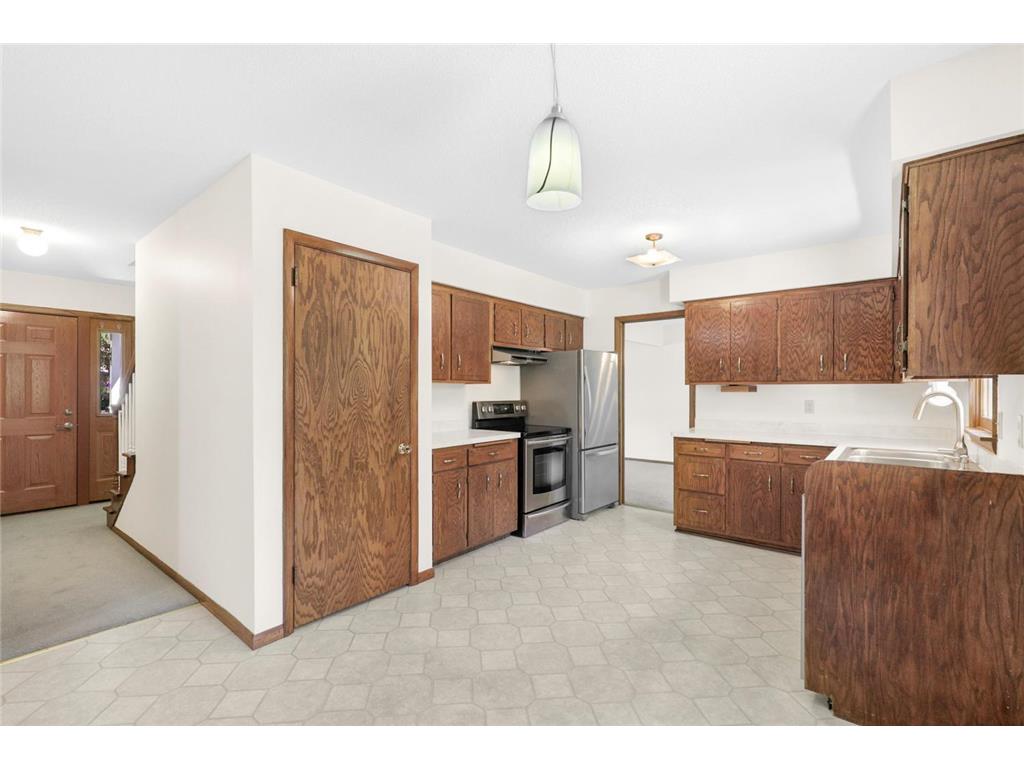 173 Yoho Drive Anoka MN 55303 7039855 image17
