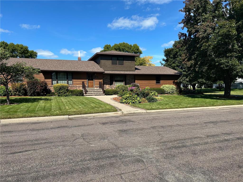 1730 Stone Avenue Benson MN 56215 7033191 image1